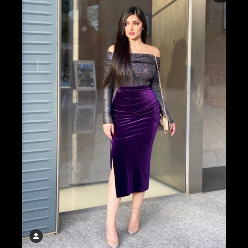 Women’s Purple Velvet High Waisted Draped Midi Skirt ~ Zara XL